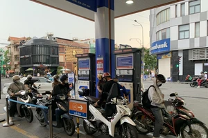 Gỡ nút thắt nguồn cung và giá xăng dầu: Cần tối ưu hóa công cụ thuế và quỹ bình ổn