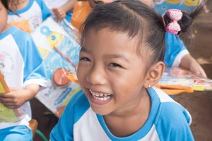 Dậy từ 5 giờ sáng để... chơi trung thu