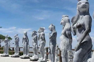 Tượng khỏa thân: 'Chỉ không đẹp chứ chẳng dung tục'