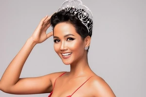 H'Hen gây sốt Miss Universe suốt 17 ngày trên đất Thái