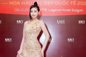 Ngân Anh lại gây bất ngờ về nhan sắc