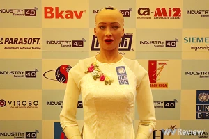 Bước tiến dài của con người trong vũ trụ cô đơn