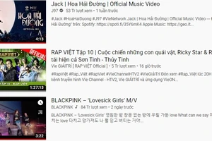 Fan Việt quyết tâm 'đè' Blackpink trên top trending