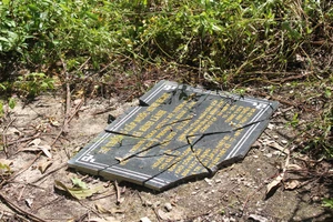  Gần 6 tỷ nằm 'phơi nắng', dân thiếu nước sạch