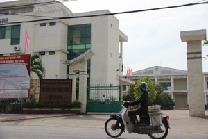 Hiệu trưởng dùng tiền ngân sách để có danh hiệu cá nhân