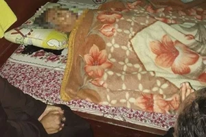 Bỗng dưng 'sống dậy' khi gia đình đang lo hậu sự