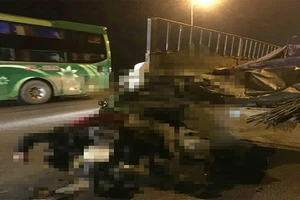 Chồng chết, vợ và con gái trọng thương sau tai nạn