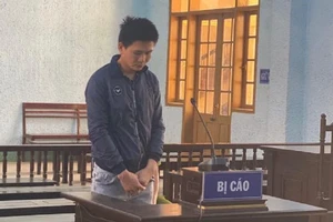 Cậu ruột hiếp dâm cháu gái sau khi uống rượu