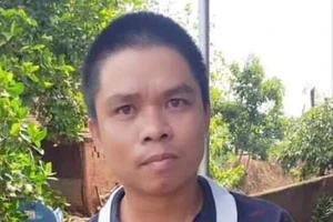 Truy nã nghi can đâm chết công an do mâu thuẫn trên Facebook