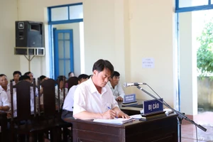 Ngày 23-7 tuyên án cựu chủ tịch xã cố ý làm trái