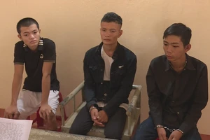 Bắt nhóm thanh niên lẻn vào nhà dân trộm vàng