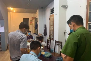 Đắk Lắk: Lập biên bản các nhân viên công ty tụ tập ăn nhậu 