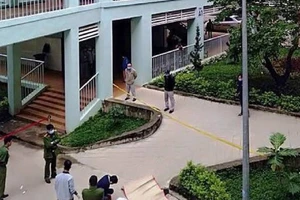 1 thanh niên tử vong trong sân bệnh viện