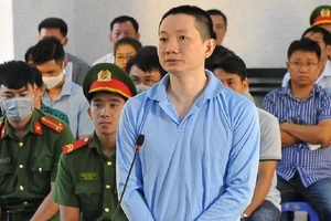 Y án tử hình cựu cán bộ ngân hàng thụt két hơn 100 tỉ