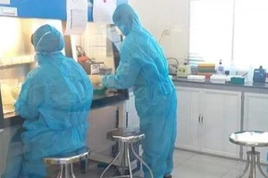 Phong tỏa cụm dân cư có bệnh nhân tái dương tính SARS-CoV-2