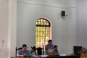 Vụ xăng giả Trịnh Sướng: Thay đổi đề nghị mức án nhiều bị cáo