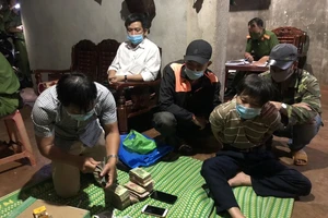 Khởi tố người quay clip đòi lãnh đạo doanh nghiệp ‘mua’ tiền tỉ