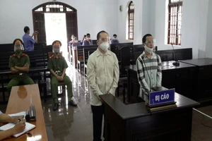 Đôi bạn buôn 10 gói hàng tiền tỷ lãnh án tử