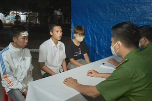 Tông xe vào người nghi trộm chó, bị khởi tố tội giết người