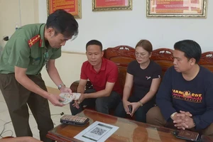 Trả lại tài sản đánh rơi cho du khách Thái Lan