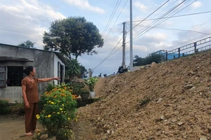 Tiếp tục kiến nghị Bộ GTVT giải quyết tình trạng mặt đường cao hơn nhà dân