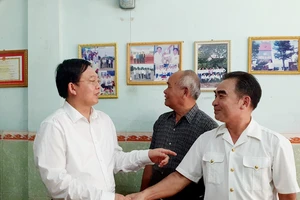 Bí thư tỉnh Bình Định thăm cựu binh Gạc Ma Lê Minh Thoa