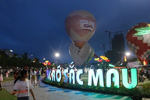 Nhiều địa phương bội thu du lịch dịp lễ 30-4 và 1-5