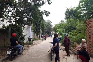 Mẹ hoảng loạn khi thấy con trai chết trong tư thế treo cổ