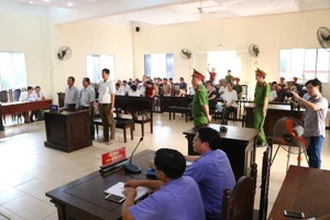 Cựu giám đốc Sở Địa chính Bình Dương Cao Minh Huệ bị 12 năm tù