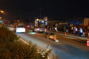 Bình Dương: Người đàn ông chết thảm dưới bánh xe