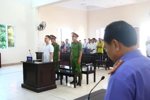 Tuyên án người chồng sát hại vợ bằng 39 nhát dao 