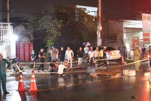 Bình Dương: 3 người thương vong sau va chạm với xe tải