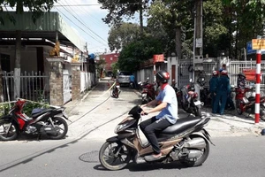 Truy tìm kẻ giết tình địch 17 tuổi ở Bình Dương