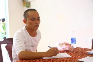 Ra tù được nửa tháng, kẻ 3 tiền án ở Bình dương lại xộ khám