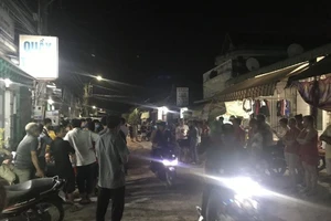 Bình Dương: Vợ hoảng loạn khi thấy chồng treo cổ giữa nhà 