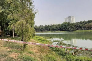 Bình Dương: 2 người mất tích ở hồ nước trong công viên