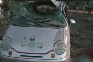 Bình Dương: 5 người trên ô tô thương vong khi đi đám giỗ