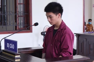 Người chết, người lãnh án chung thân vì ánh đèn pha xe máy