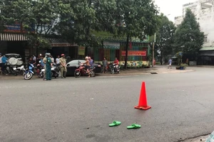 Bình Dương: Bênh cha, con dùng dao tấn công 2 người