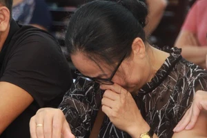 Mẹ nạn nhân vụ đổ bê tông giấu xác: 'Con tôi chưa chết'