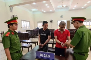 Dùng búa truy sát đồng nghiệp vì bị nhắc nhở