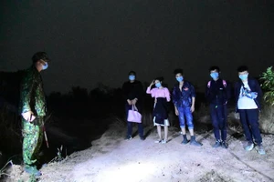 Nhóm người Trung Quốc vượt biên trái phép bị bắt