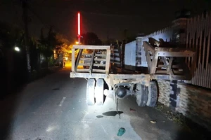 Bình Dương: Nam thanh niên chết vì rơ-mooc để giữa đường