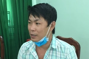 Đòi lại con chó không thành, xông vào khu phong tỏa chém người