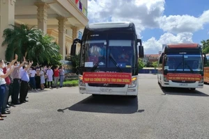 108 cán bộ, sinh viên ĐH Y dược Hải Phòng chi viện cho Bình Dương chống dịch