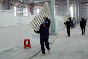 Hình ảnh bên trong BV dã chiến 5.000 giường ở Bình Dương sắp đưa vào hoạt động