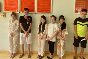 Hàng chục nam nữ tụ tập ‘chơi’ ma túy đang lúc dịch ở Bình Phước