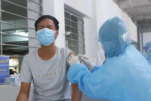 Bình Dương triển khai tiêm 1 triệu liều vaccine Vero Cell 