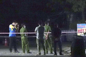 Mâu thuẫn trong bàn nhậu, chủ nhà bị đâm chết