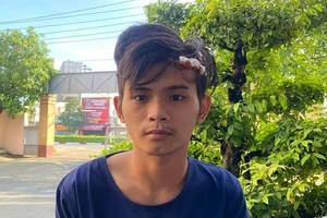 Đâm chết bạn nhậu trong lúc hát karaoke ở Bình Dương